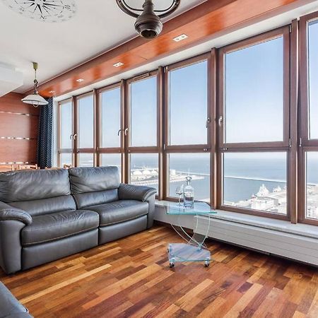 Golden Apartments An Hryniewickiego 6A Гдиня Екстериор снимка