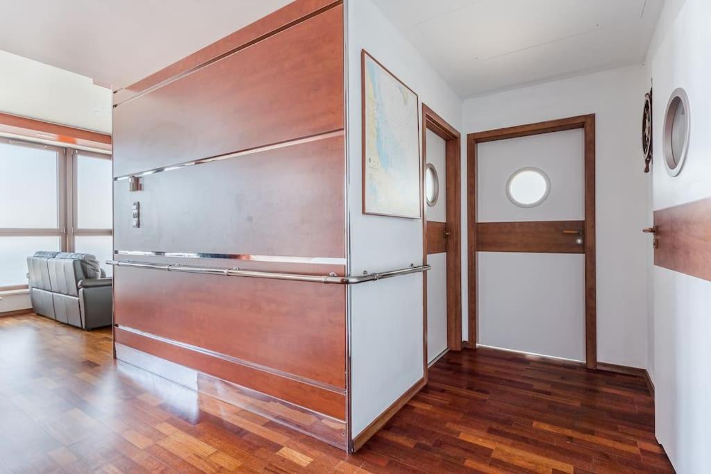 Golden Apartments An Hryniewickiego 6A Гдиня Екстериор снимка